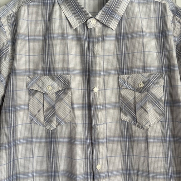Vese Plaid Short Sleeves 2 Front Chest Button Down Shirt, Size: Large - Picture 4 of 9
